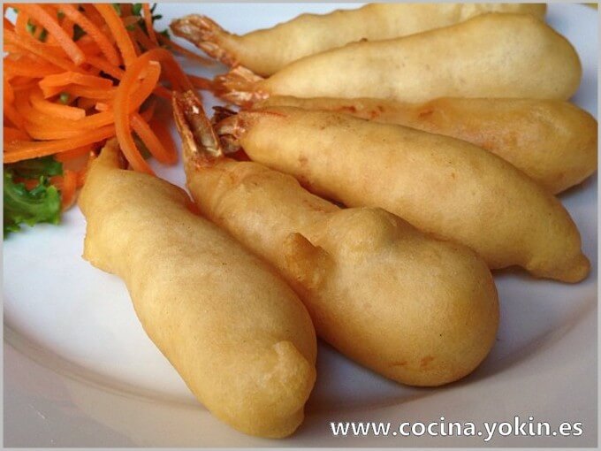 SHRIMPS IN BATTER - A very tasty way of cooking them. It a perfect dish as a starter or appetizer. Easy to prepare.